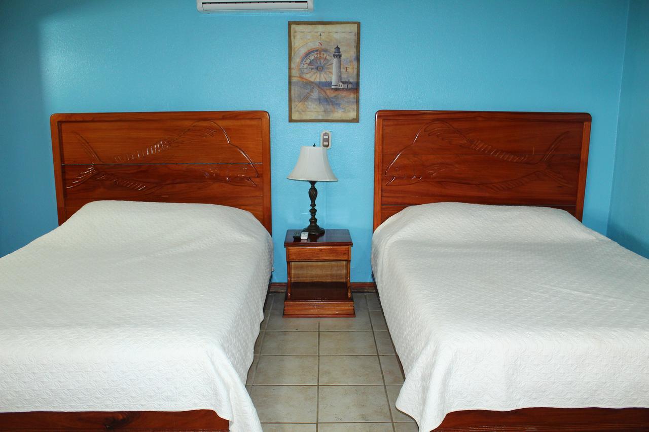 Fish Hook Marina Hotel Гольфито Экстерьер фото